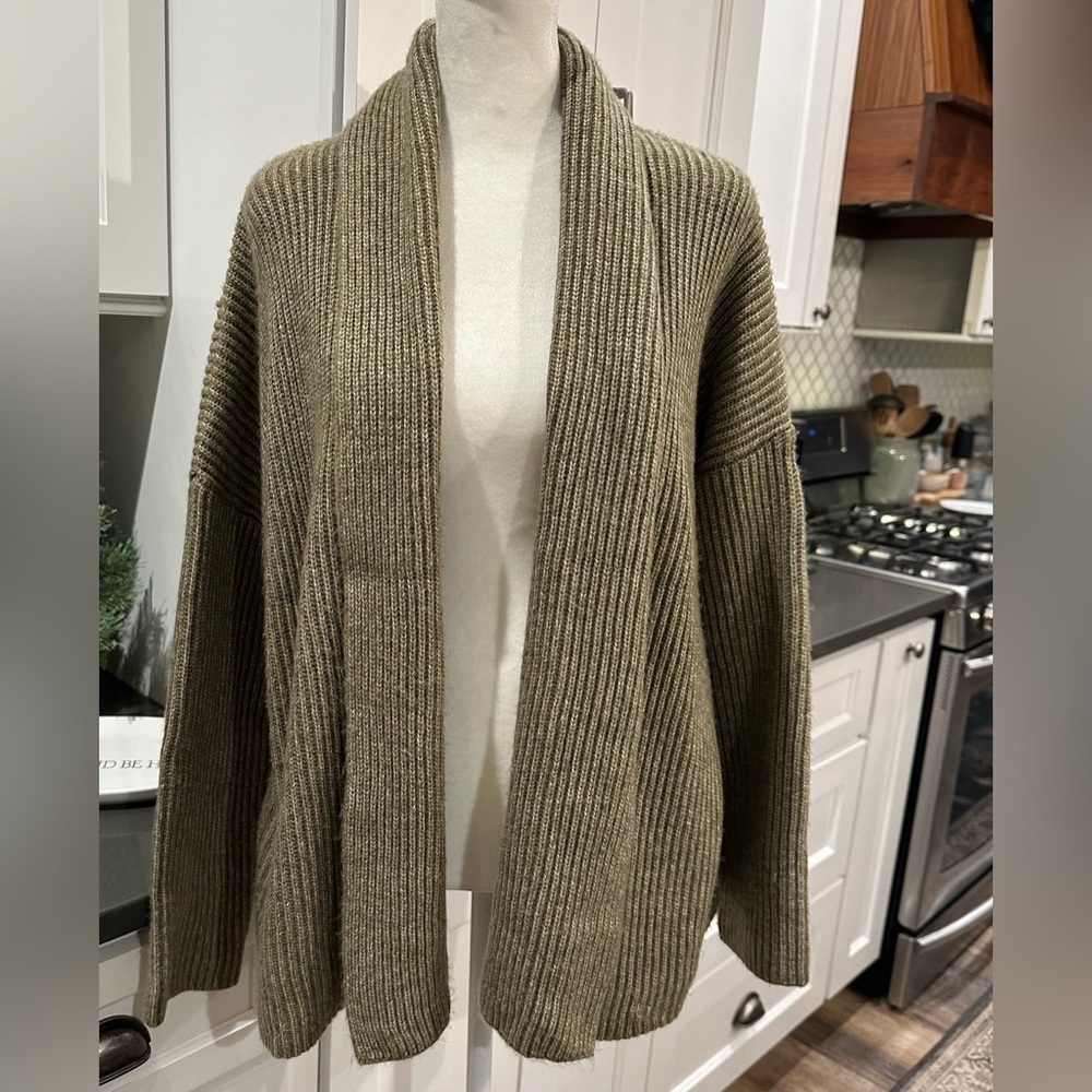 Joie Olive Green Cozy Soft Warm Chunky Knit Cardigan Sweater Casual NWOT Size M